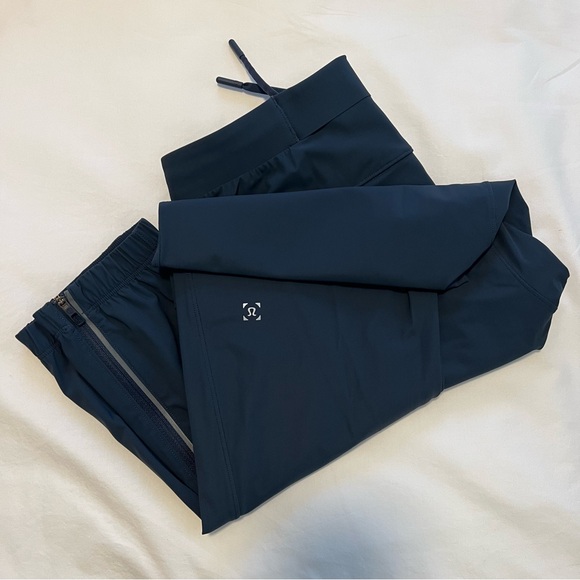 lulu lemon Men’s Surge Jogger - Picture 2 of 10